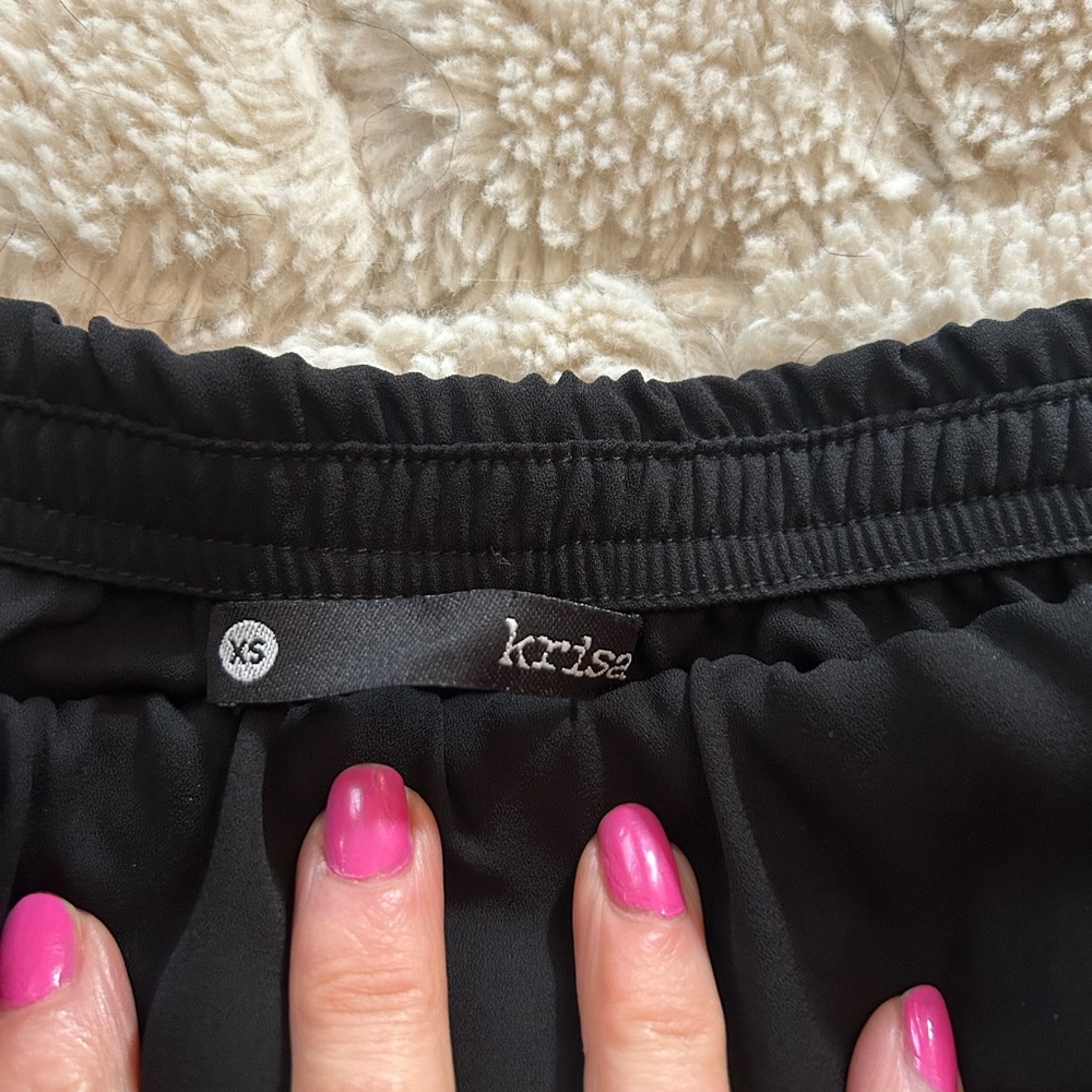 Black Strapless Ruffled Sheath Dress - Picture 4 of 5